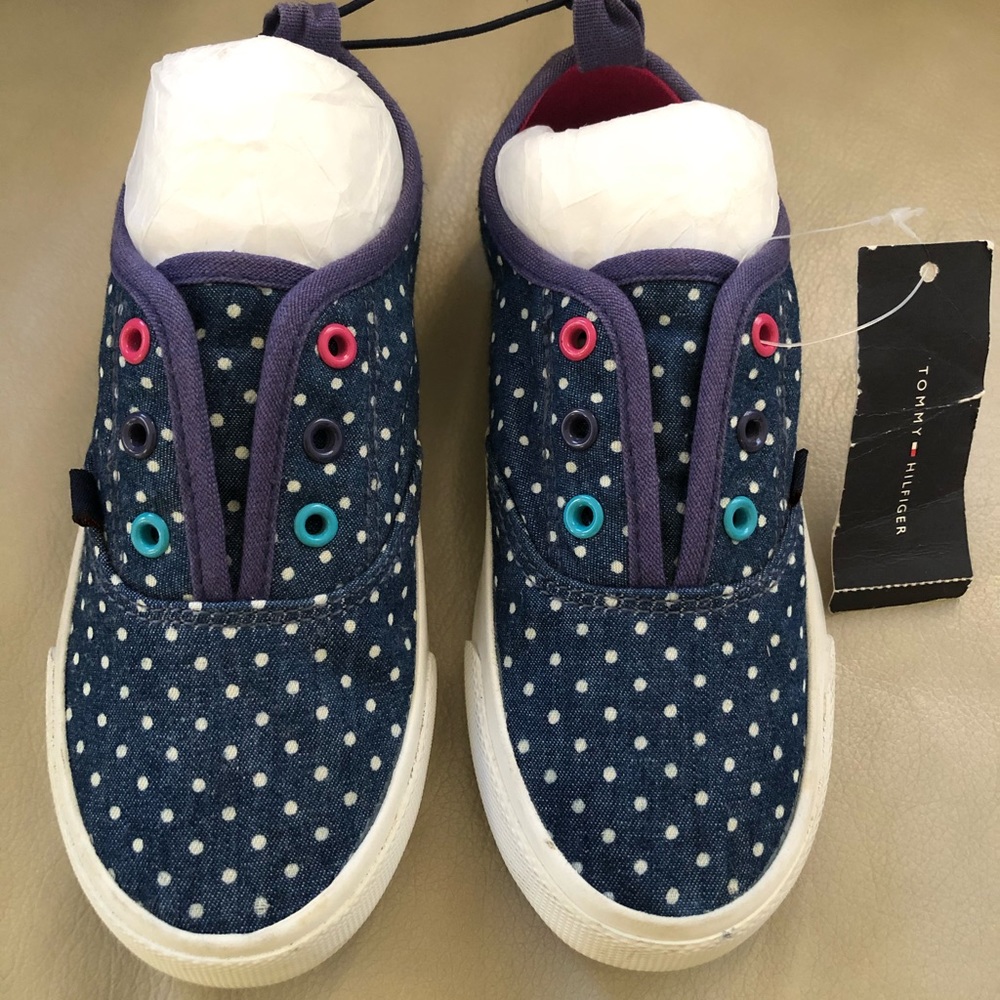 NEW TOMMY HILFIGER SHOES